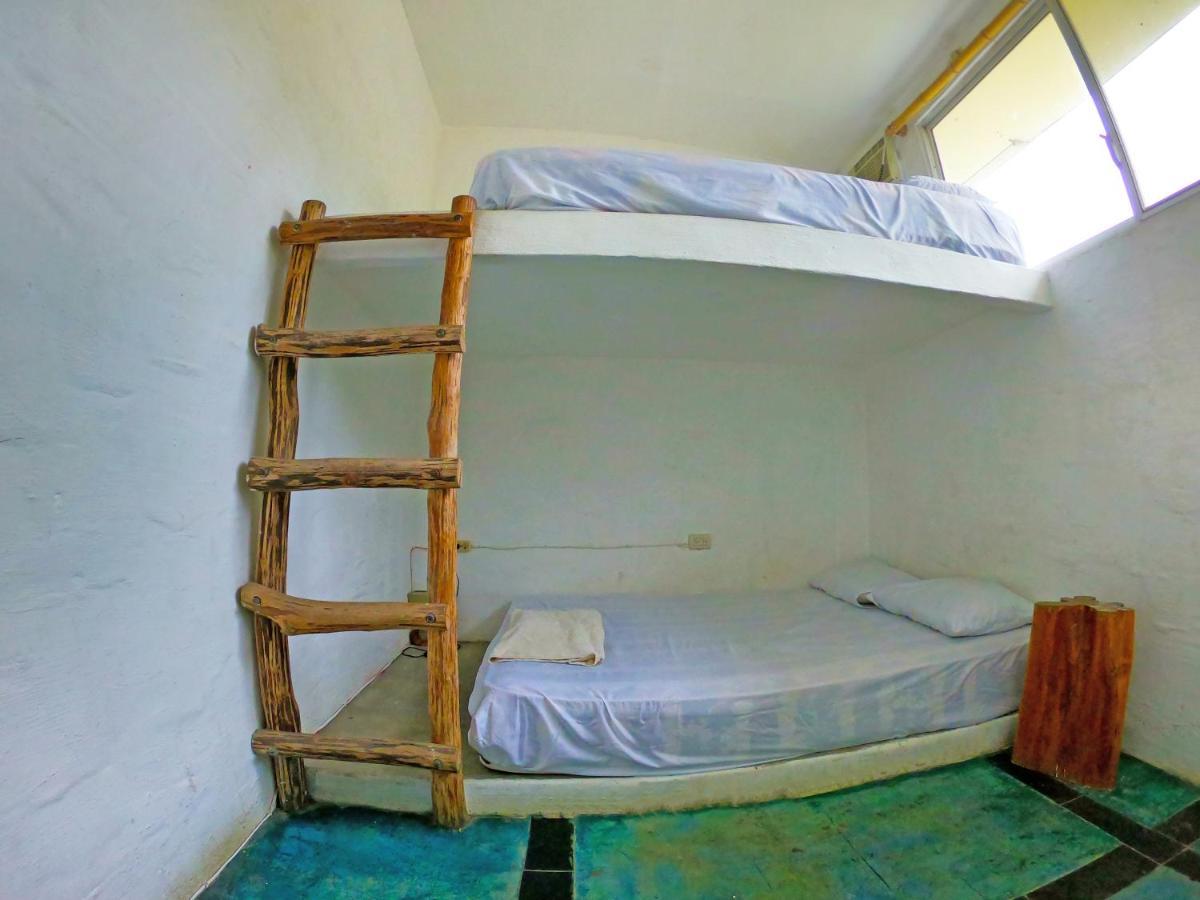 Kiwi Suites Hostel Montañita Zewnętrze zdjęcie