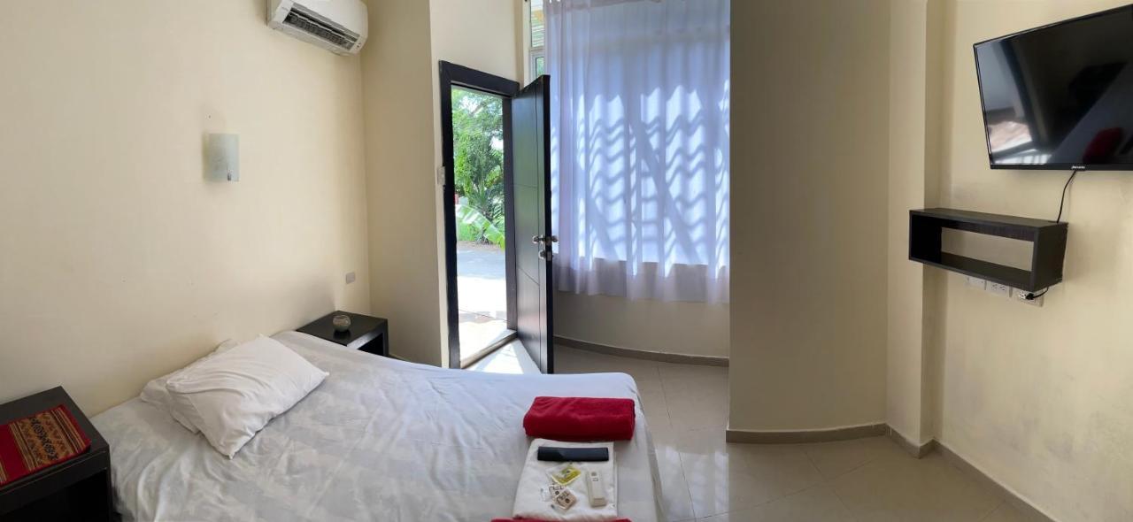 Kiwi Suites Hostel Montañita Zewnętrze zdjęcie