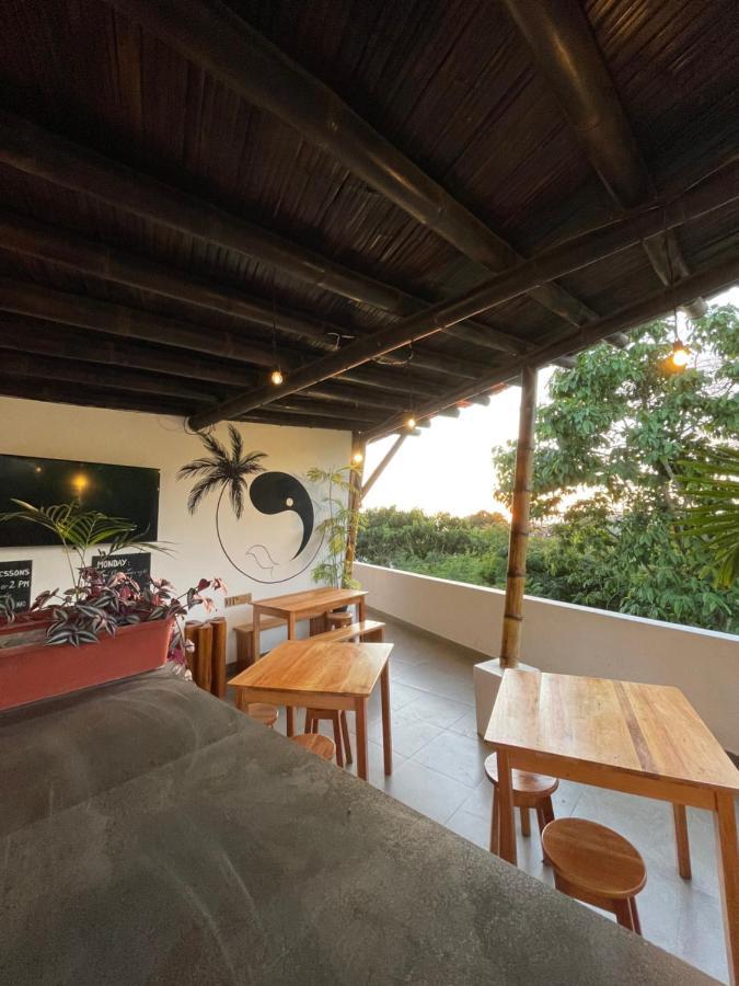Kiwi Suites Hostel Montañita Zewnętrze zdjęcie