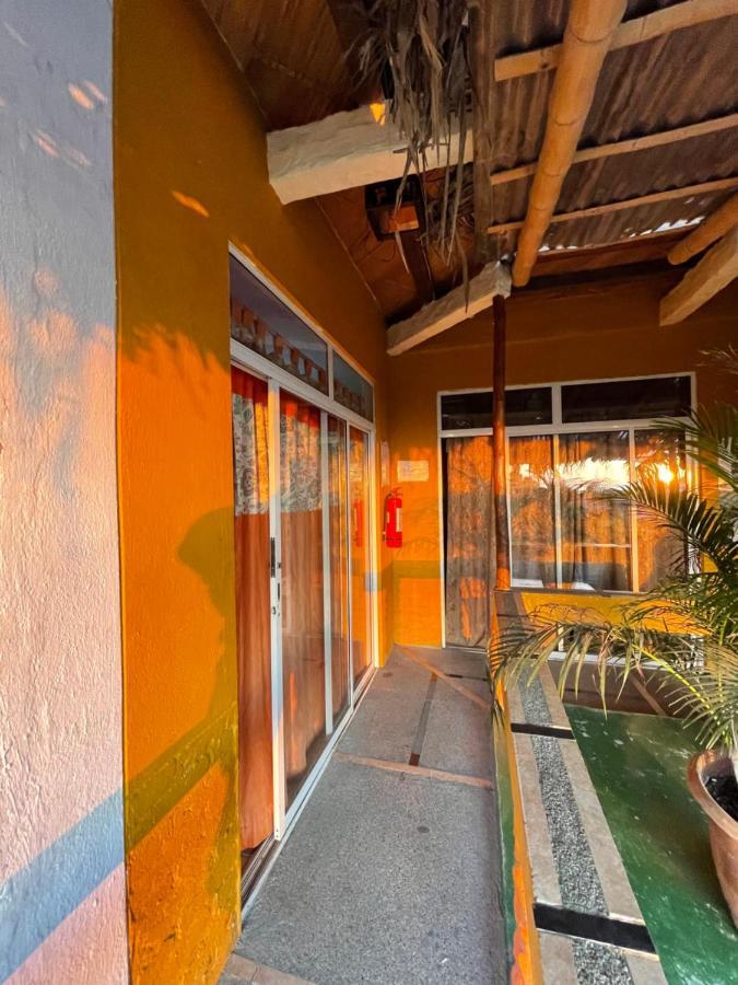 Kiwi Suites Hostel Montañita Zewnętrze zdjęcie